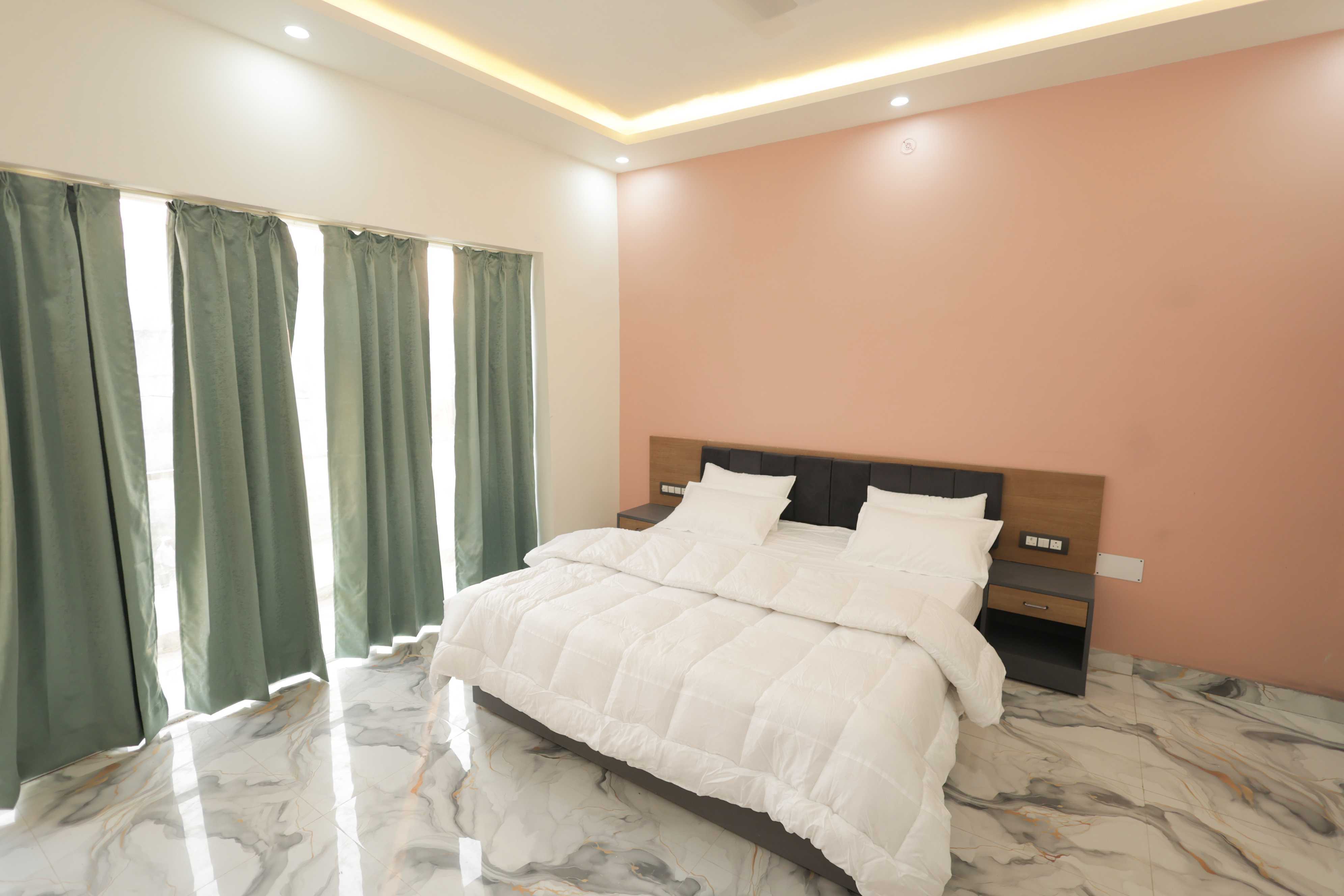 Deluxe Room with Balcony